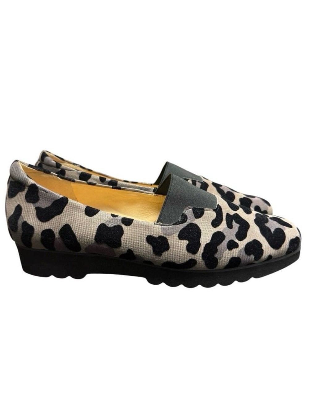 Peter Kaiser Size 6 1/2 Animal Print Loafers Comfort Slip On Shoes Lightweight